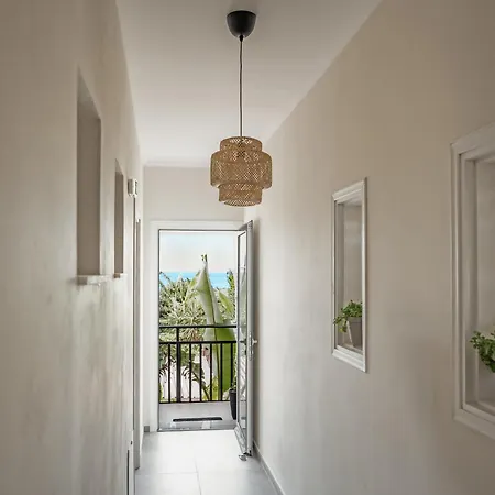 Garden Apartment *